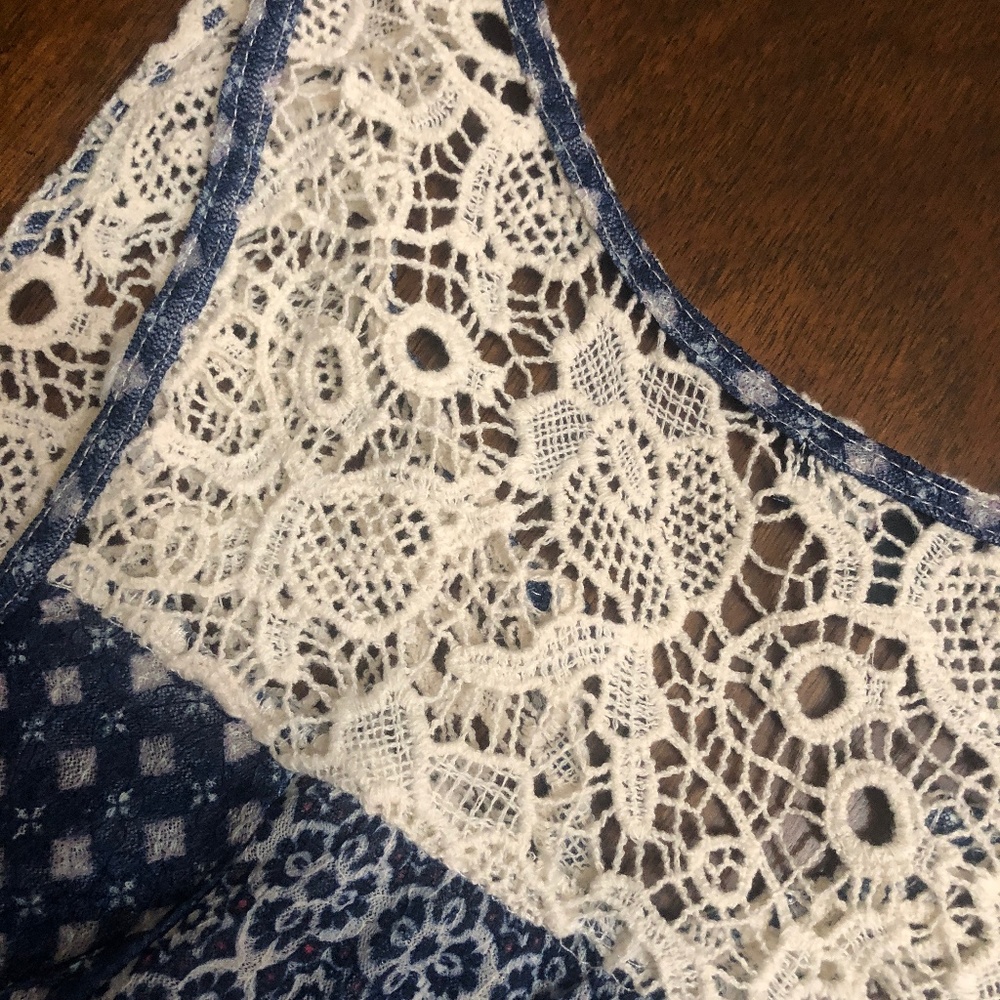 Cute Boho Ransom Lace Top!! - Picture 4 of 5